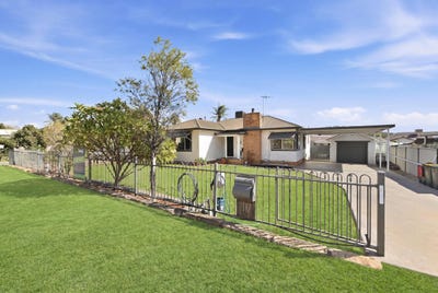 /international/au/117-view-street-gunnedah-nsw-151098768/