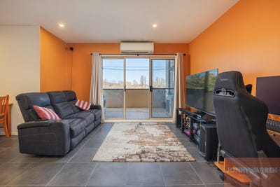 /international/au/24-12-waniassa-street-queanbeyan-east-nsw-152271832/