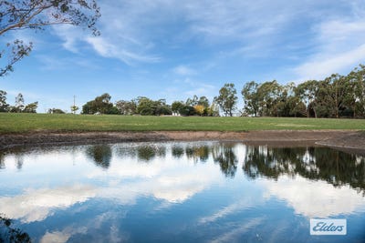 /international/au/30-phillips-road-taradale-vic-700404388/