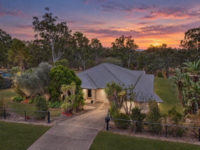 /international/au/8-eucalyptus-place-regency-downs-qld-152343776/
