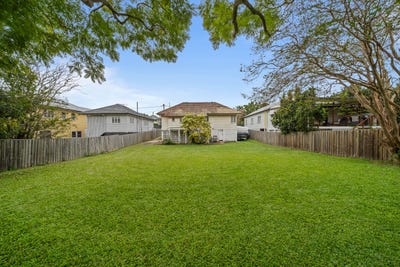 /international/au/26-vale-street-wavell-heights-qld-148307860/