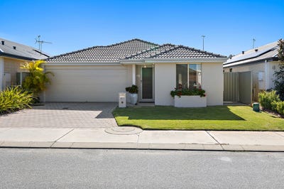 /international/au/10-cosin-street-piara-waters-wa-151183336/