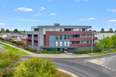 /international/au/107-184-the-esplanade-caroline-springs-vic-150817804/