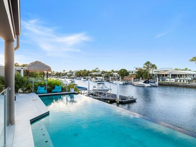 /international/au/105-marina-boulevard-banksia-beach-qld-151883180/
