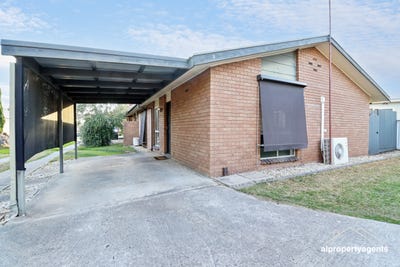 /international/au/3-8-robinson-street-horsham-vic-150980224/