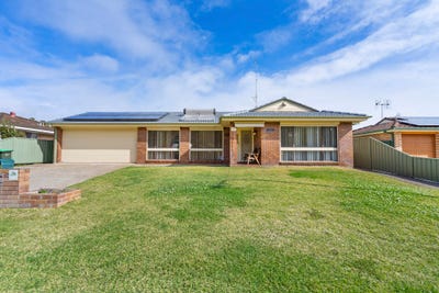 /international/au/16-rennie-crescent-tuncurry-nsw-152656592/