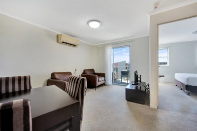 /international/au/204-66-oaka-lane-gladstone-central-qld-151237340/