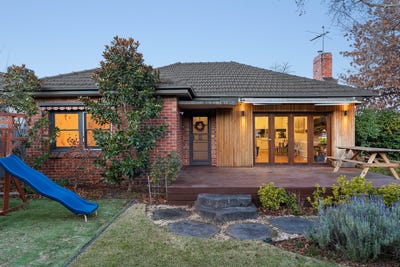/international/au/116-elgar-road-box-hill-south-vic-148354900/