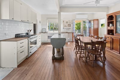 /international/au/86-main-street-eungai-creek-nsw-152604376/