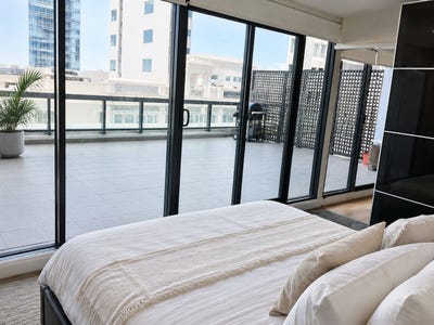 /international/au/1i-811-hay-street-perth-wa-151343924/