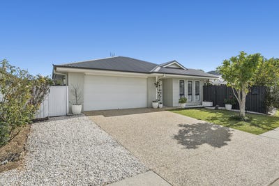 /international/au/22-trevally-st-korora-nsw-148446508/