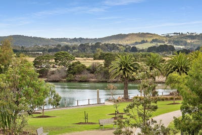 /international/au/1-whistler-mews-safety-beach-vic-150725376/