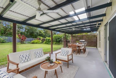 /international/au/5-fraser-close-kanimbla-qld-152116360/