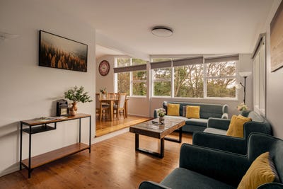 /international/au/54-shortland-street-wentworth-falls-nsw-151548408/