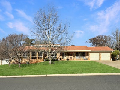 /international/au/64-back-creek-road-young-nsw-151059632/