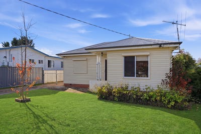 /international/au/170-clinton-street-orange-nsw-151280596/