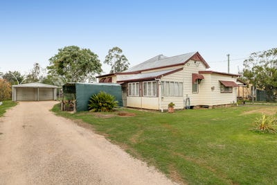 /international/au/39-cory-street-oakey-qld-151502000/