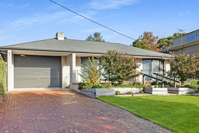 /international/au/12-ilari-court-mount-martha-vic-147928696/