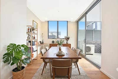 /international/au/203-23-rosebery-ave-rosebery-nsw-152497188/