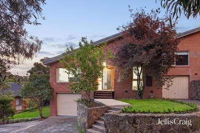 /international/au/5-61-nell-street-greensborough-vic-152622416/