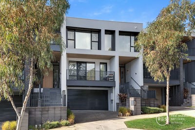 /international/au/34-members-drive-doncaster-vic-148671324/