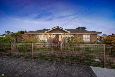 /international/au/1-guiding-court-sebastopol-vic-150938644/