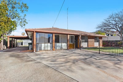 /international/au/386-stenner-street-kearneys-spring-qld-151120628/