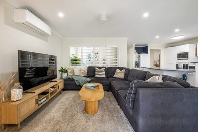 /international/au/47-1-orion-drive-yamba-nsw-151531784/
