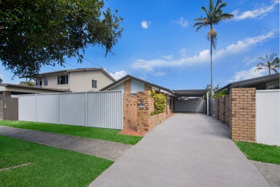 /international/au/54-victor-avenue-paradise-point-qld-150691668/