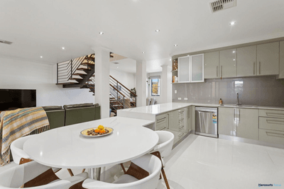 /international/au/18-wallsend-road-woodbridge-wa-150699236/