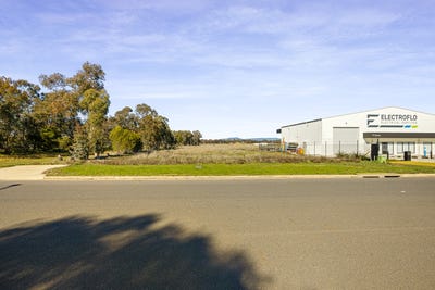/international/au/11-ceres-drive-thurgoona-nsw-504927280/