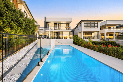 /international/au/5030-harbourview-drive-hope-island-qld-152543612/