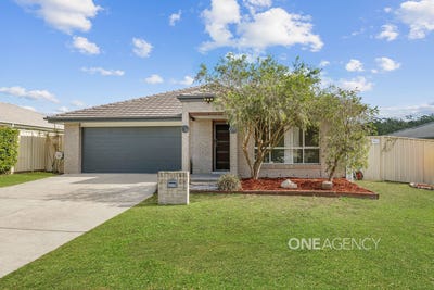 /international/au/24-drover-street-wauchope-nsw-151225172/