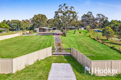 /international/au/1-11-storey-road-logan-village-qld-151009424/