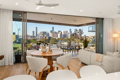 /international/au/30702-9-pidgeon-close-west-end-qld-151649660/