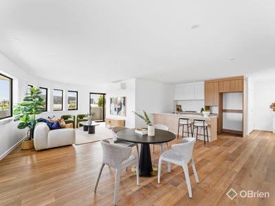 /international/au/57-treeve-parkway-werribee-vic-148181428/