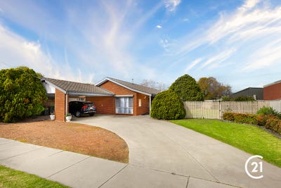 /international/au/47-butcher-street-echuca-vic-151558176/