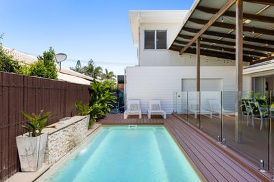 /international/au/19-baleara-street-buddina-qld-152459852/