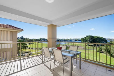 /international/au/8439-magnolia-drive-east-hope-island-qld-151419872/