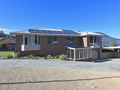/international/au/21-clives-avenue-old-beach-tas-151267396/