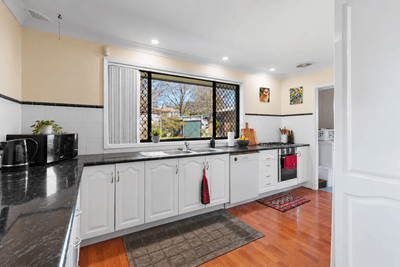 /international/au/158-clinton-street-orange-nsw-152465864/