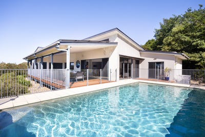 /international/au/85-tallowwood-place-black-mountain-qld-151488712/