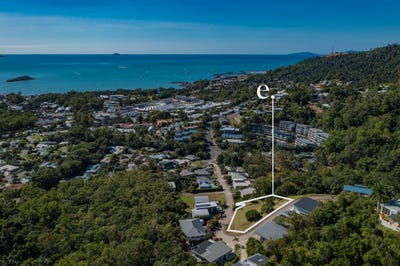 /international/au/11-yachtsman-parade-cannonvale-qld-204540628/