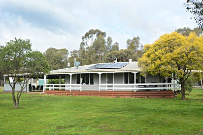 /international/au/8-pound-street-rushworth-vic-151454096/