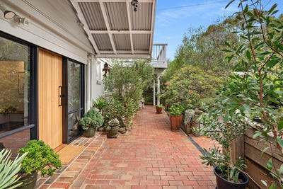 /international/au/11-capitol-avenue-balnarring-vic-150694416/
