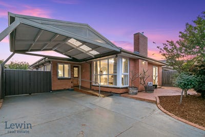 /international/au/14-robross-street-cheltenham-vic-152640912/