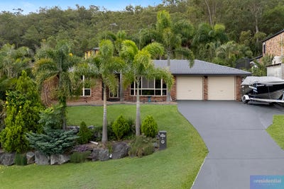 /international/au/4-raymond-court-mount-warren-park-qld-150739588/