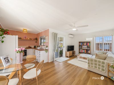 /international/au/9-13-15-downs-street-redcliffe-qld-152535368/