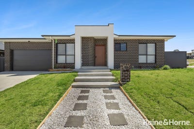 /international/au/18b-indian-avenue-goulburn-nsw-152460752/