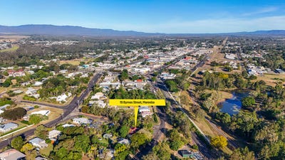 /international/au/19-byrnes-street-mareeba-qld-148602068/